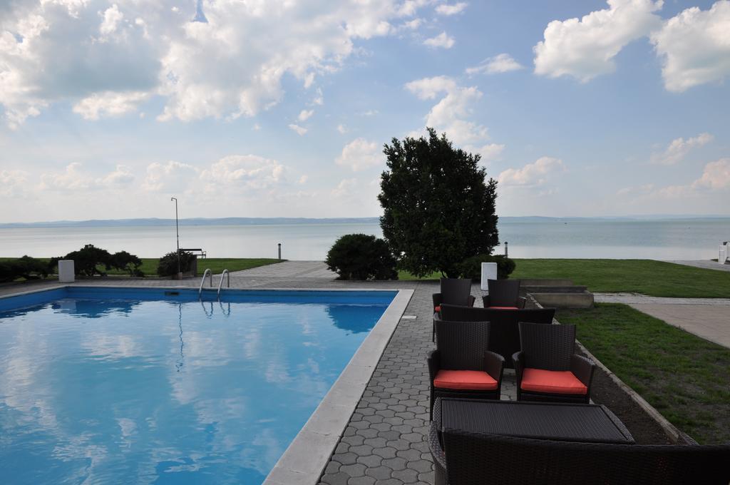 Hotel Hungária Siófok Esterno foto