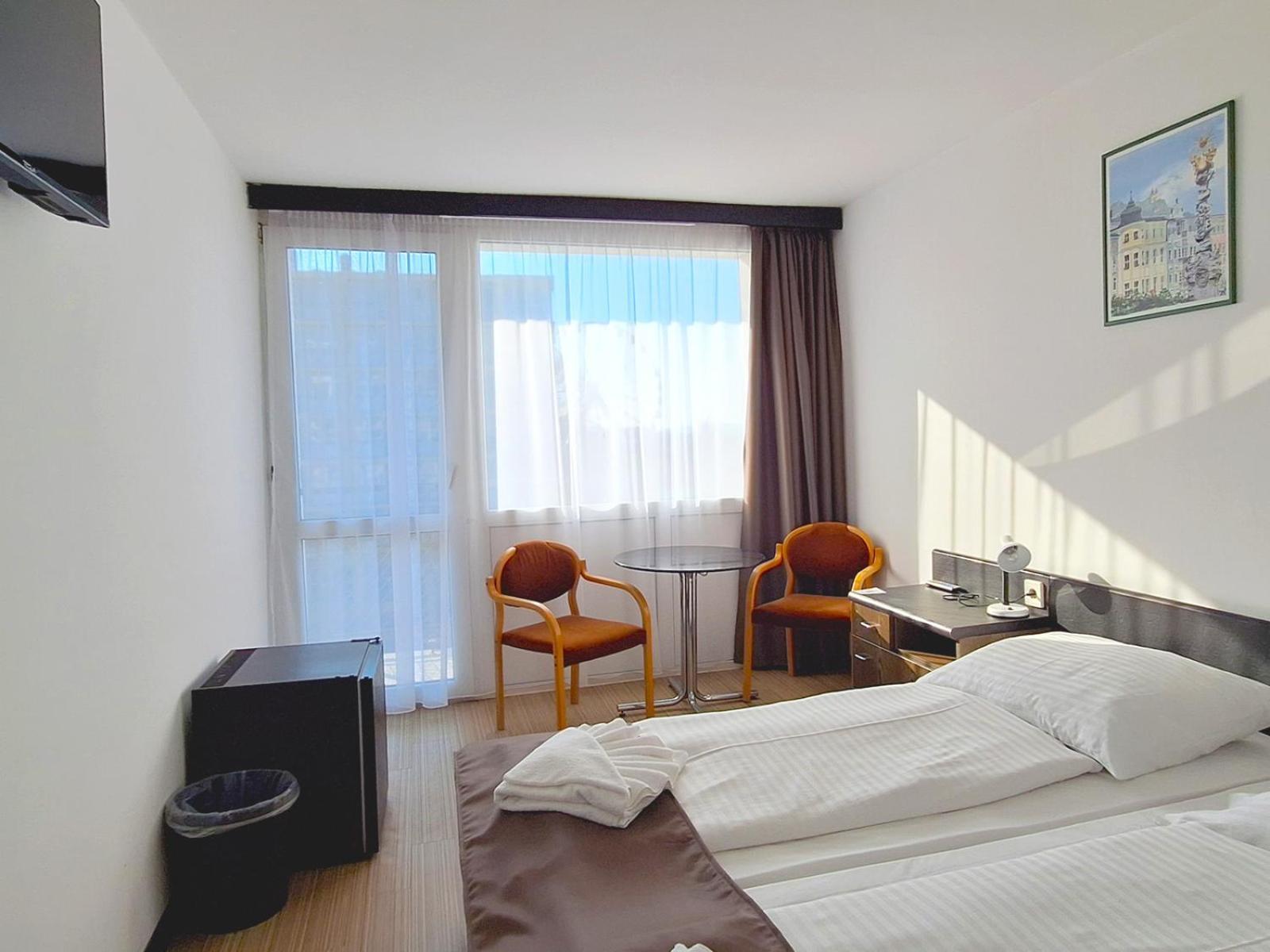 Hotel Hungária Siófok Esterno foto