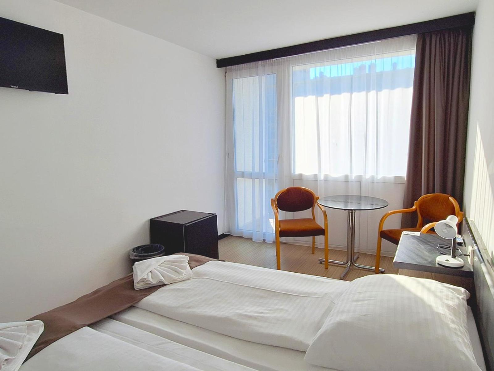 Hotel Hungária Siófok Esterno foto