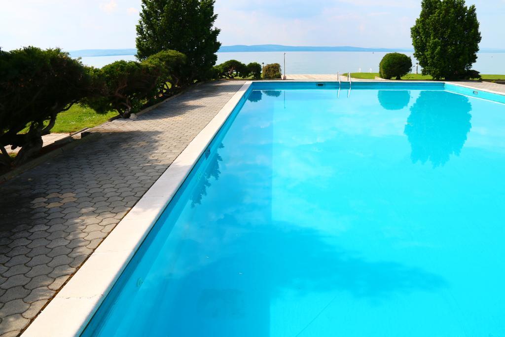 Hotel Hungária Siófok Esterno foto