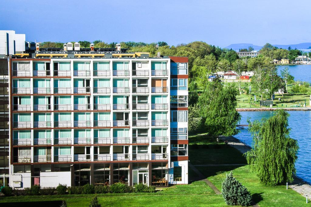 Hotel Hungária Siófok Esterno foto