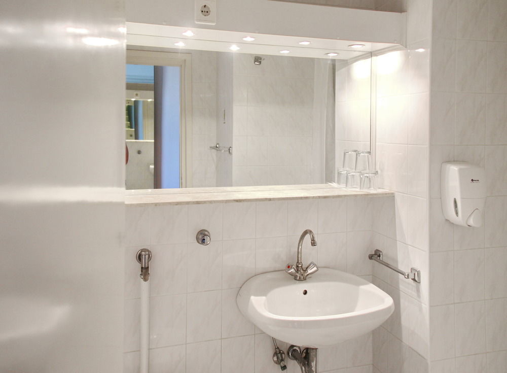 Hotel Hungária Siófok Esterno foto